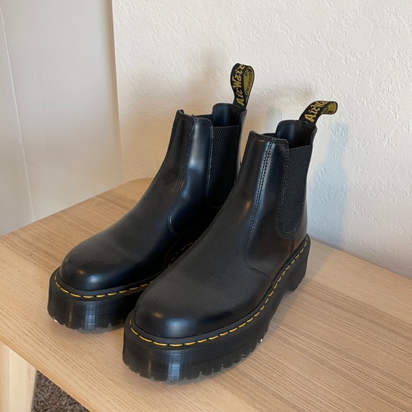 Shoes - Doc Martin Chelsea Boots